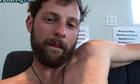 Jock amateur with beard in solo casting